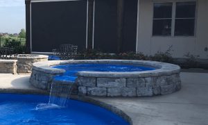 Round Spa with Spillover
